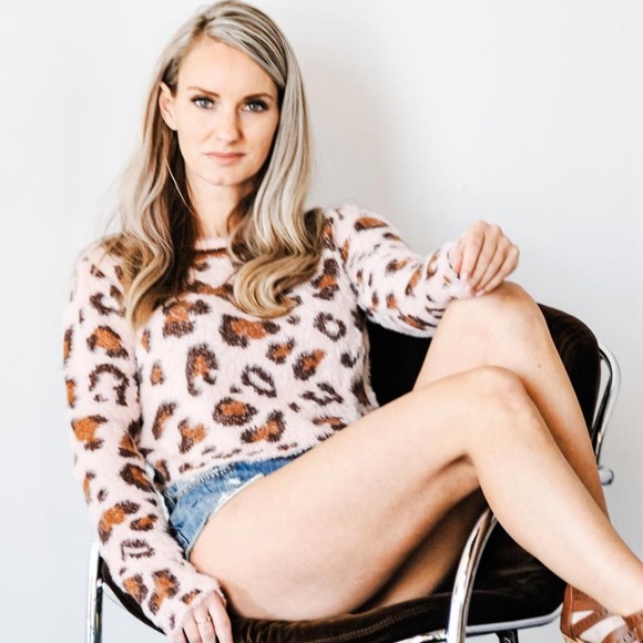 Soft & Fuzzy Leopard Sweater - Picture 2 of 4